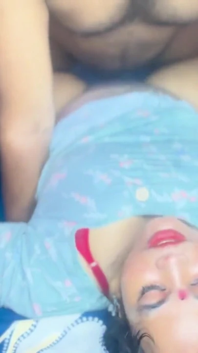 Delivery Boy Asked For Cash. Madam Paid Him With Her Wet Pussy. | Clip 1