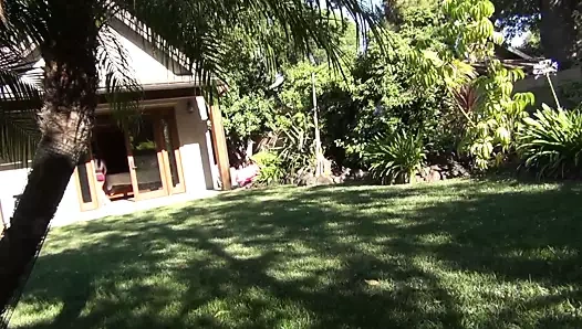 Esmer lezbiyenler var bir şehvetli duş birlikte sonra sikme