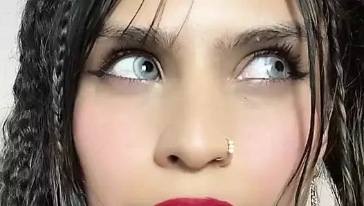 Tiffanysurez_ videosu