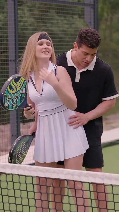 Private com - Una Fairy, bir Padel oyununun yeterli olmadığını düşünüyor, ayrıca anal istiyor | Bölüm 1
