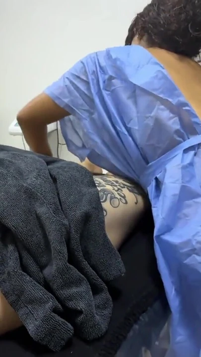 Masöz götüne dokunmama izin veriyor gerçek video | Klip 1
