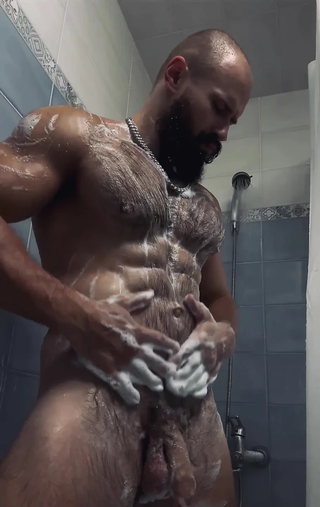 Harika kalmak için eski spice duş jeli kullanıyorum