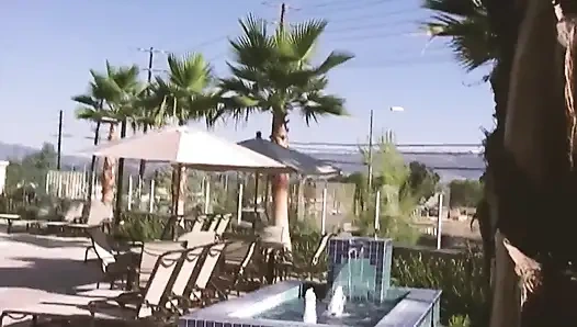 Booty Workoutscene-2_blonde büyük götlü orta yaşlı seksi kadın spor salonunda bağlıyken sert sikiliyor