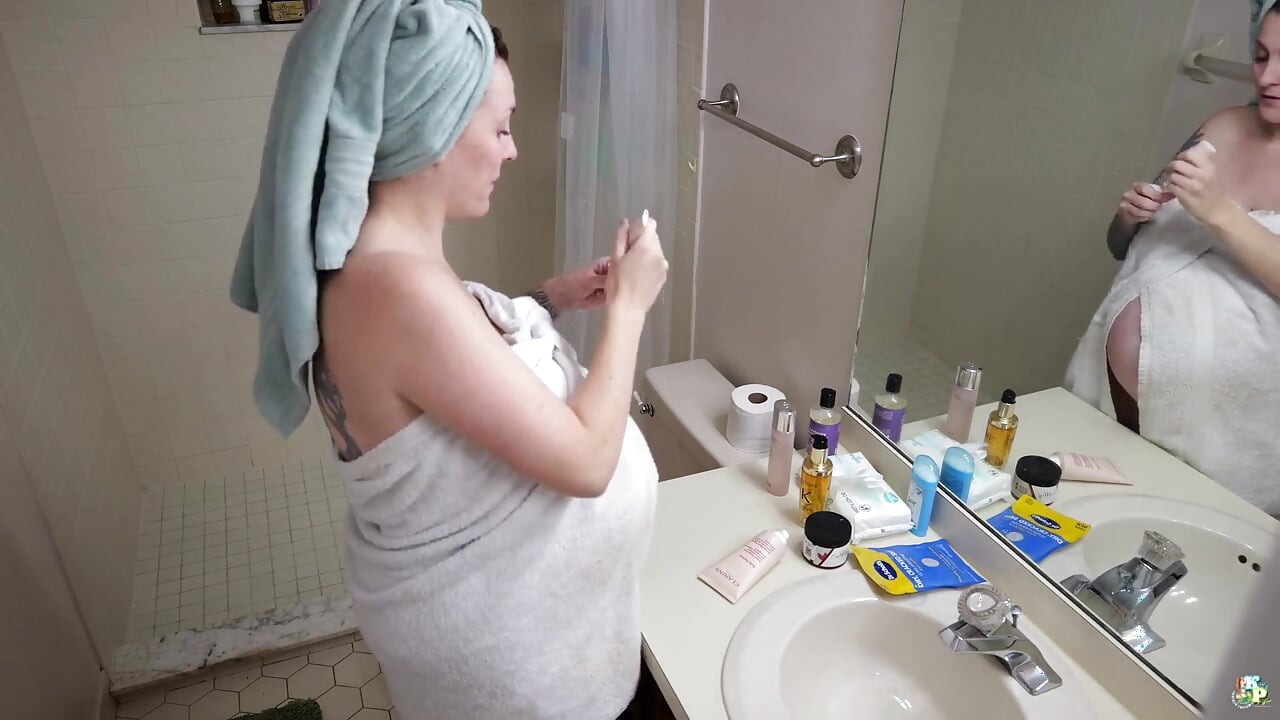9 Months Pregnant Shower