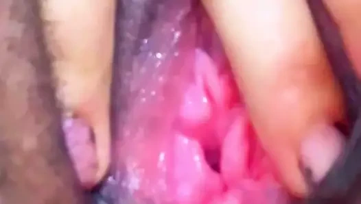 Islak amcık boşalıyor