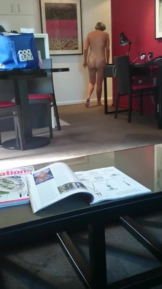 Жена