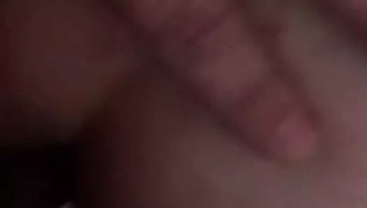Inculata mentre lui lavora
