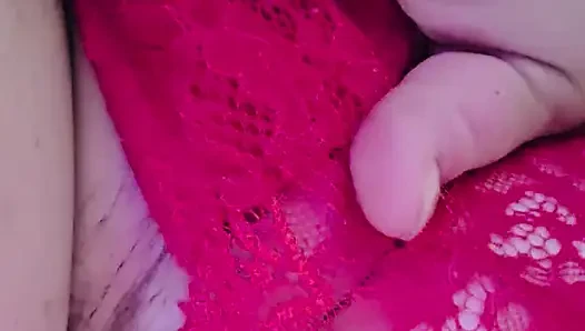 Kocası alt kattayken arsız oyun oynuyor.....