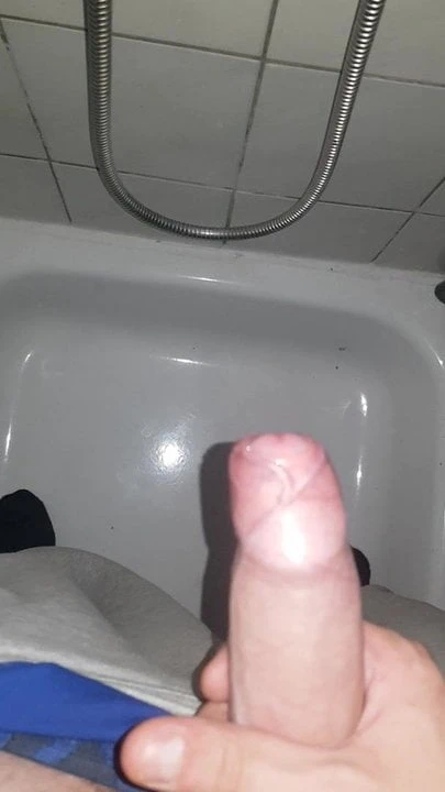 In die Dusche gespritzt