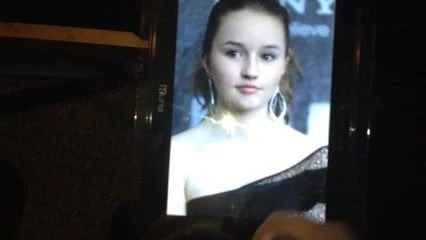 Kaitlyn Dever'a saygı duruşu