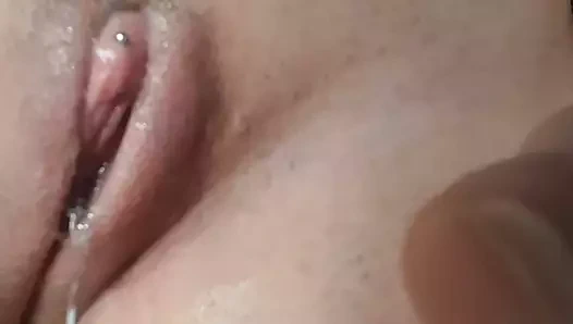 salya akıyor amcık