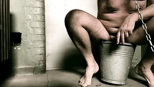 Dominatrix sahibe April - hücre 45 Nisan hapishanesi, bölüm 1