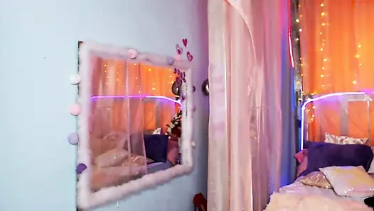 Kamerada mastürbasyon yapmayı seviyorum, büyük göğüsler, çıplak kız