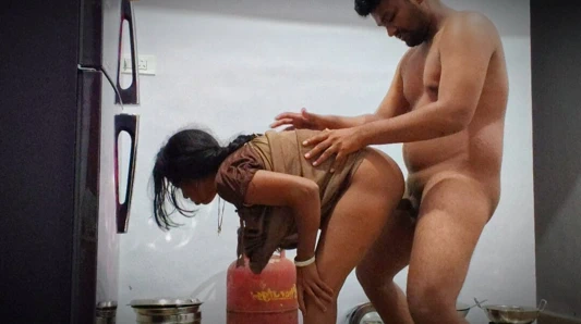 Tamil ateşli kız evli olmayan köylü yenge xxx video Hintçe - ateşli oğlan pooja yengeyi domaltarak sikiyor - ateşli köy tarzı desi xxx.