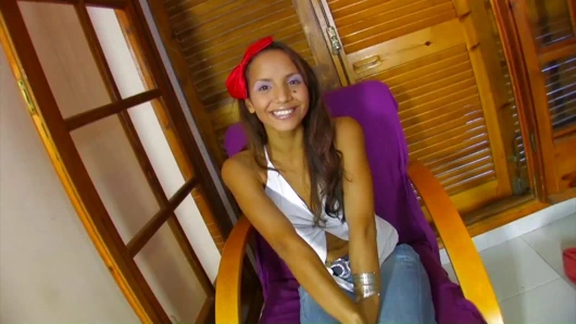 Muhteşem genç acemi yapılmış ona anal döküm ilk