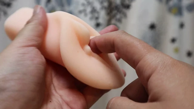 Açılan oyuncak bebek – makine seks oyuncakları