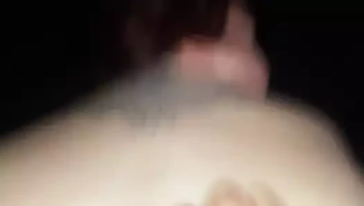 Seksi iri güzel kadın gotik piliç domalıyor