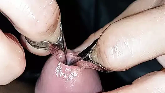 Yağlanmış elle muamele ve sokma.