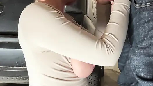 Quente esposa perfeita tits chupa pau grande