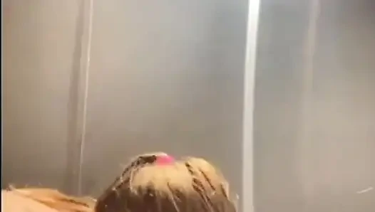 Büyük yarak ve dölle çifte penetrasyon