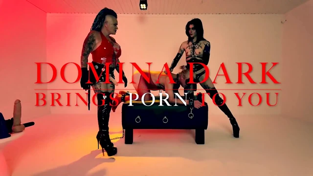 Domina Dark ve Seladon Hex köleyi sikiyor