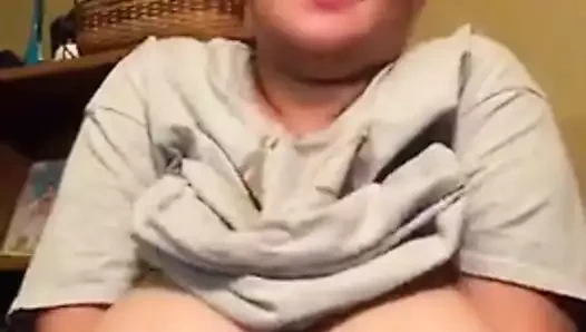 Büyük memeler amatör içinde yatak sallama memeler 2