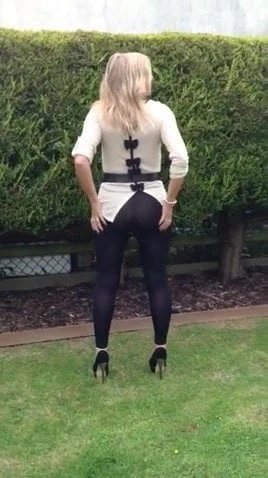 Milfy modayı seviyor