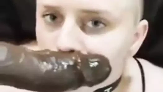 beyaz sürtük aşağı dev siyah yapay penis