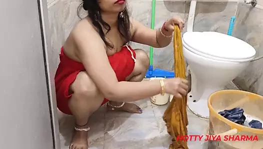 Desi pari yenge baştan çıkarken çamaşır için seks ile clear hindi audio