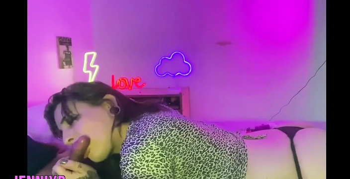 Onun sikini emmeyi nasıl seviyorum