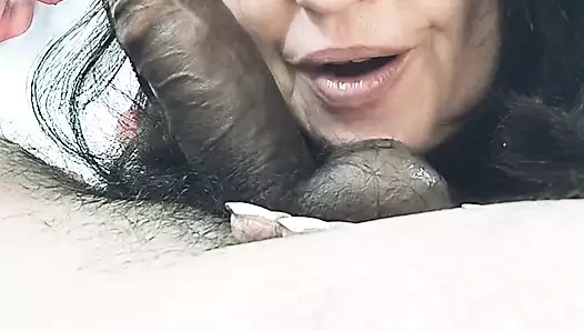 Kız yarak fahişesi olarak düşürüldü