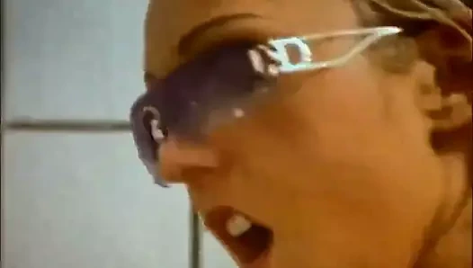 Sapphire Girls müzik videosu (2003)