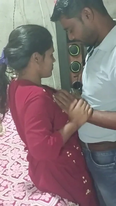 Эмоциональный момент из "НОВОГО ГОРЯЧЕГО СЕКСА ДЕРЕВЕНСКОЙ ДЕВУШКИ В ДОМЕ"