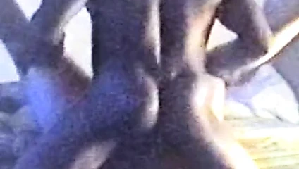 Yan komşunun arkadaşı için ilk BBC.