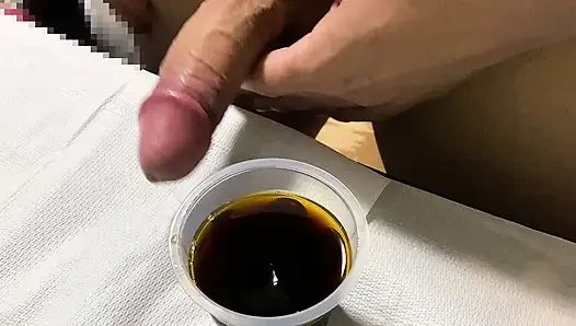 İki porsiyon ev yapımı süt ile kahve jöle yiyin