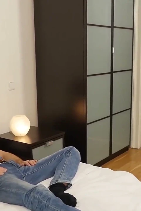 Bringmeaboy senin sıra üvey baban