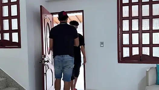 My friend's cuckold gets distracted and his wife's whore gives me a delicious blowjob in secret.