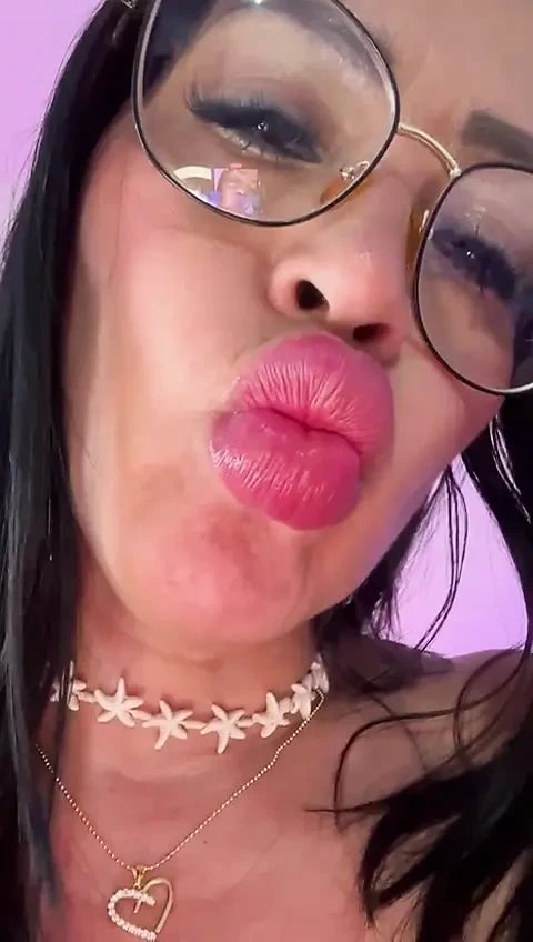 Benimle flört etmek ister misin