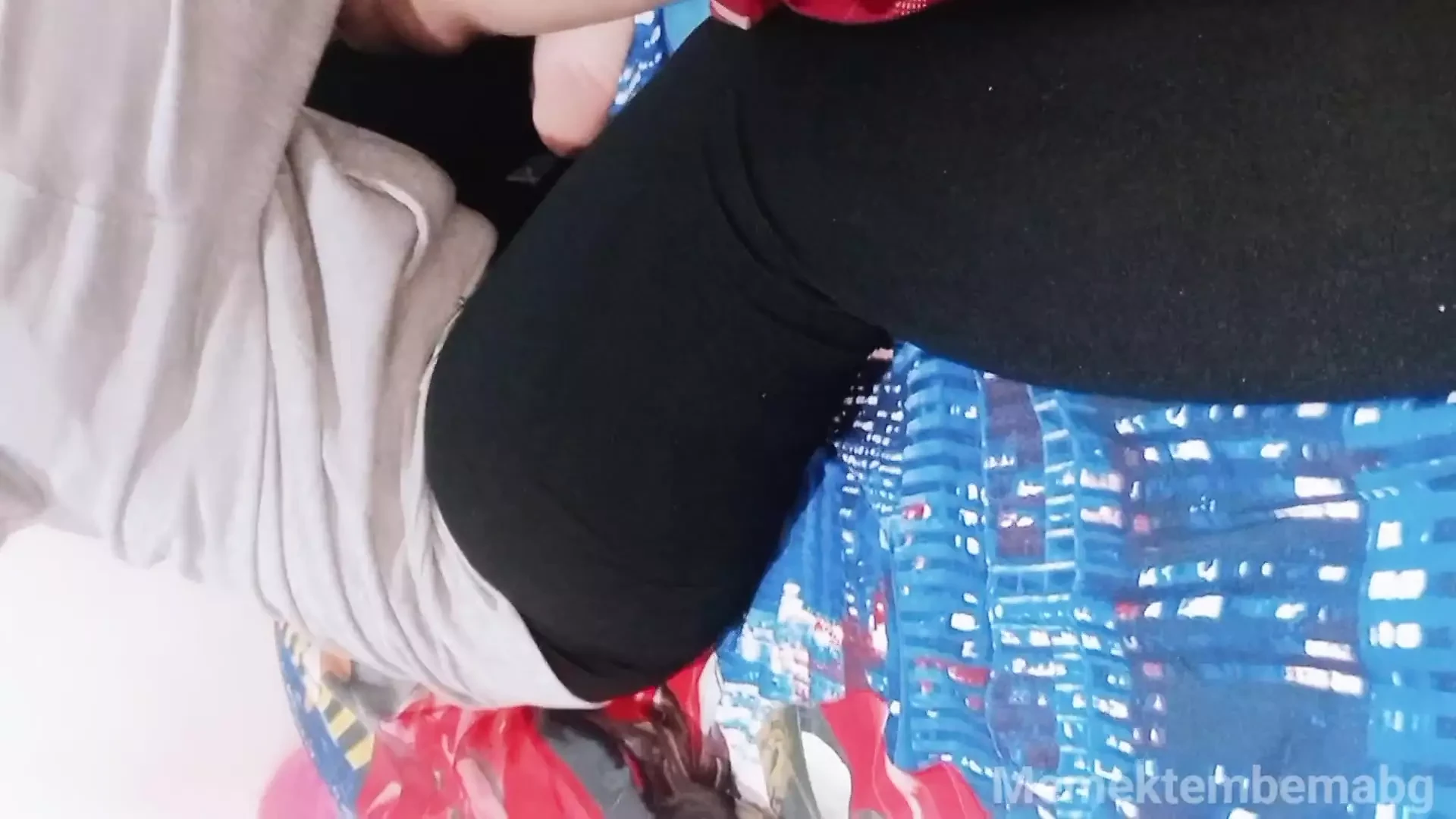 Hijab girl squirming while puffing