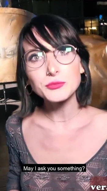 Обязательный для просмотра момент от "Немецкую 18-летнюю студентку в очках сняли онлайн для траха"