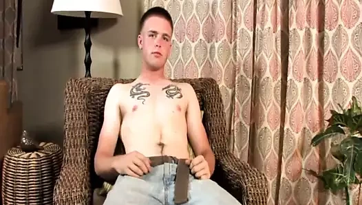 Country Boy Jacks Off to Thoughts of Men