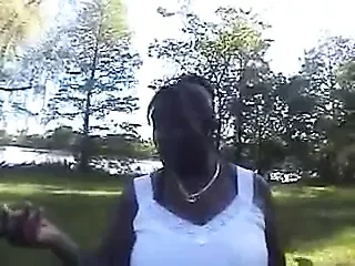 Parkta kamu çift horoz emme.
