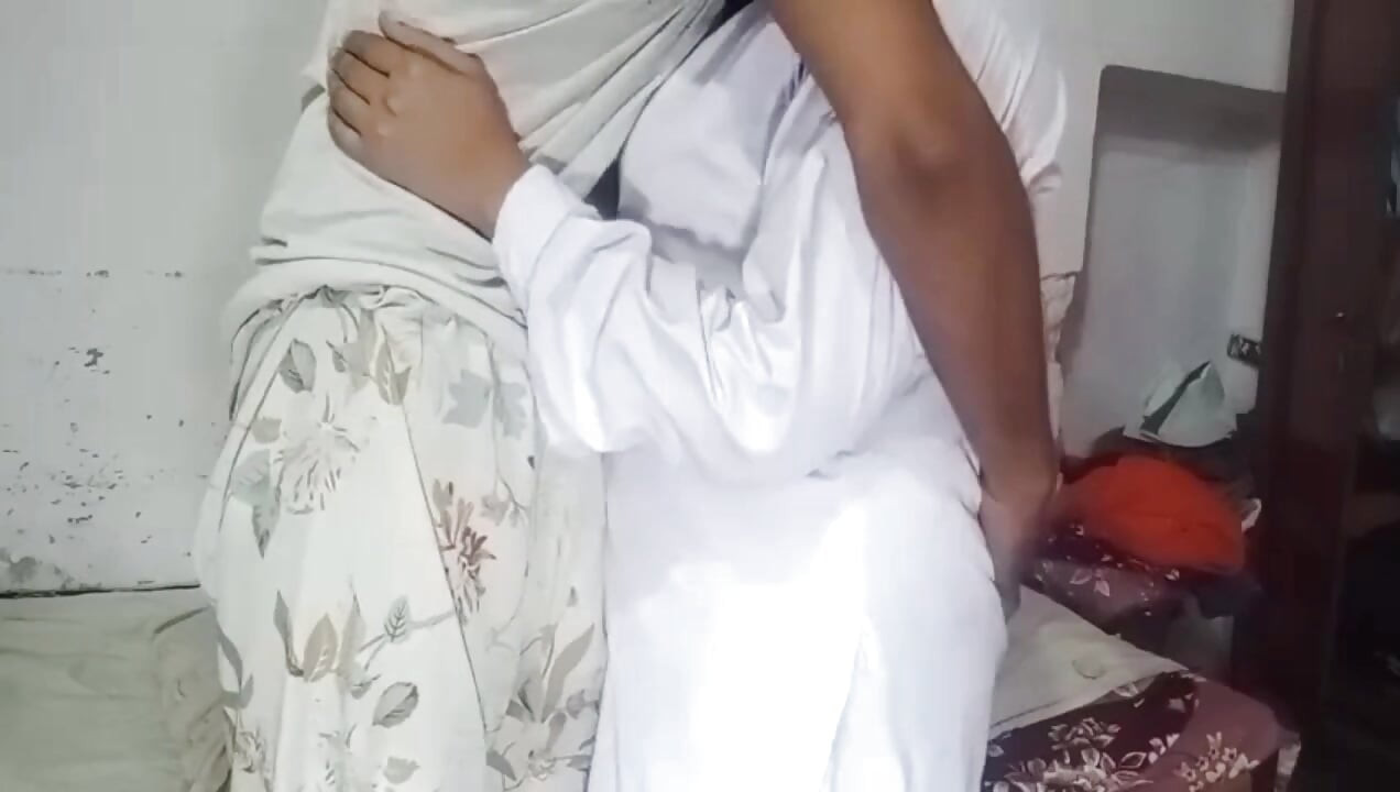 Hizmetçi beklenmedik anlar ateşli yenge