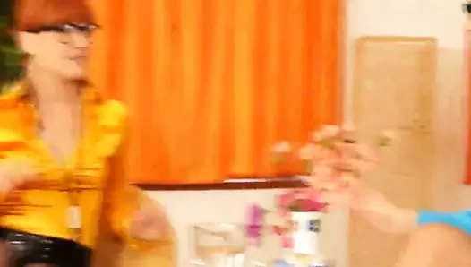 Azgın üçlü için glamour sluts ve onların yeni damızlık