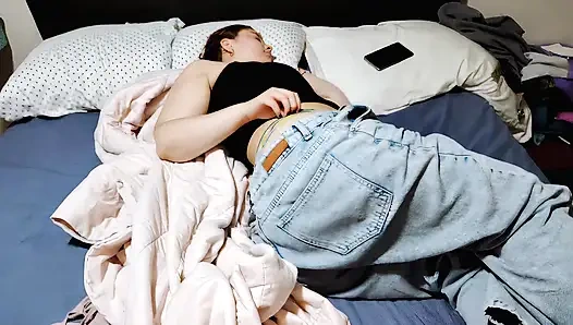 Nicole's Soft Belly and Fat Booty Reveal & Tease