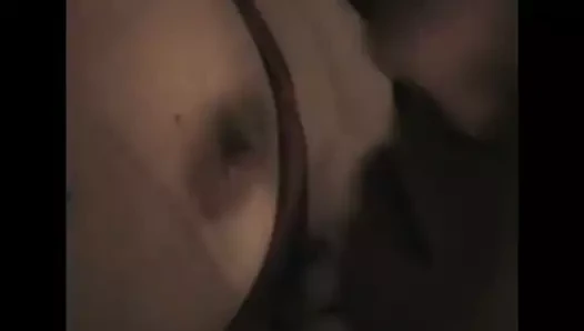 Milf qui aime se faire prendre en levrette