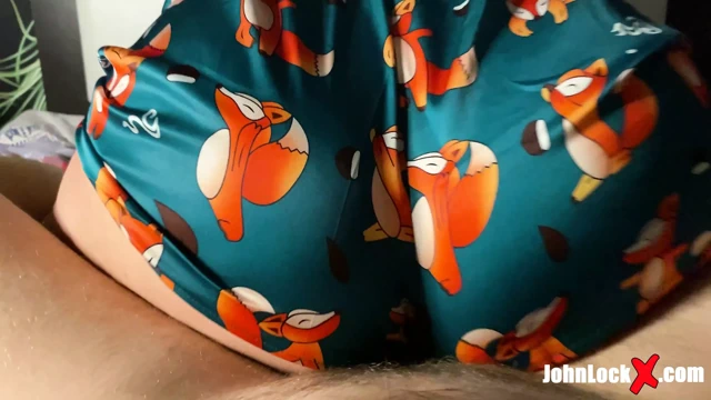 Büyük memeli sürtük dick berbat ve üstte sürmek - kıçına boşalmak