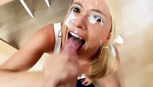 Sıcak sürtük anal becerdin tarafından elektrikçi