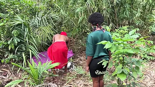 Yerli doktor tapınakta bir bayanla sikişiyor