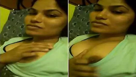 Bugün özel- sevimli desi kız onu b...